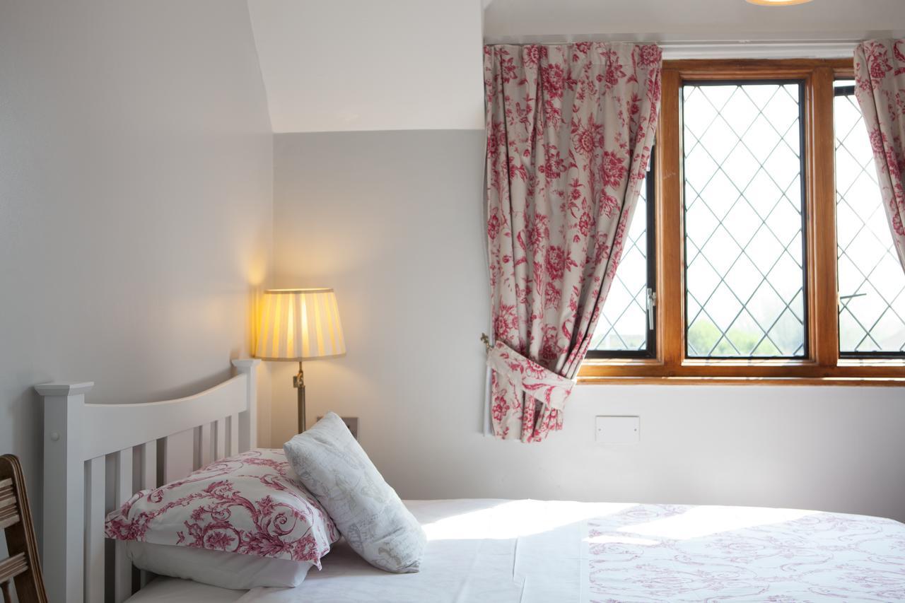 Fern Lodge Guesthouse ไฮต์ ภายนอก รูปภาพ