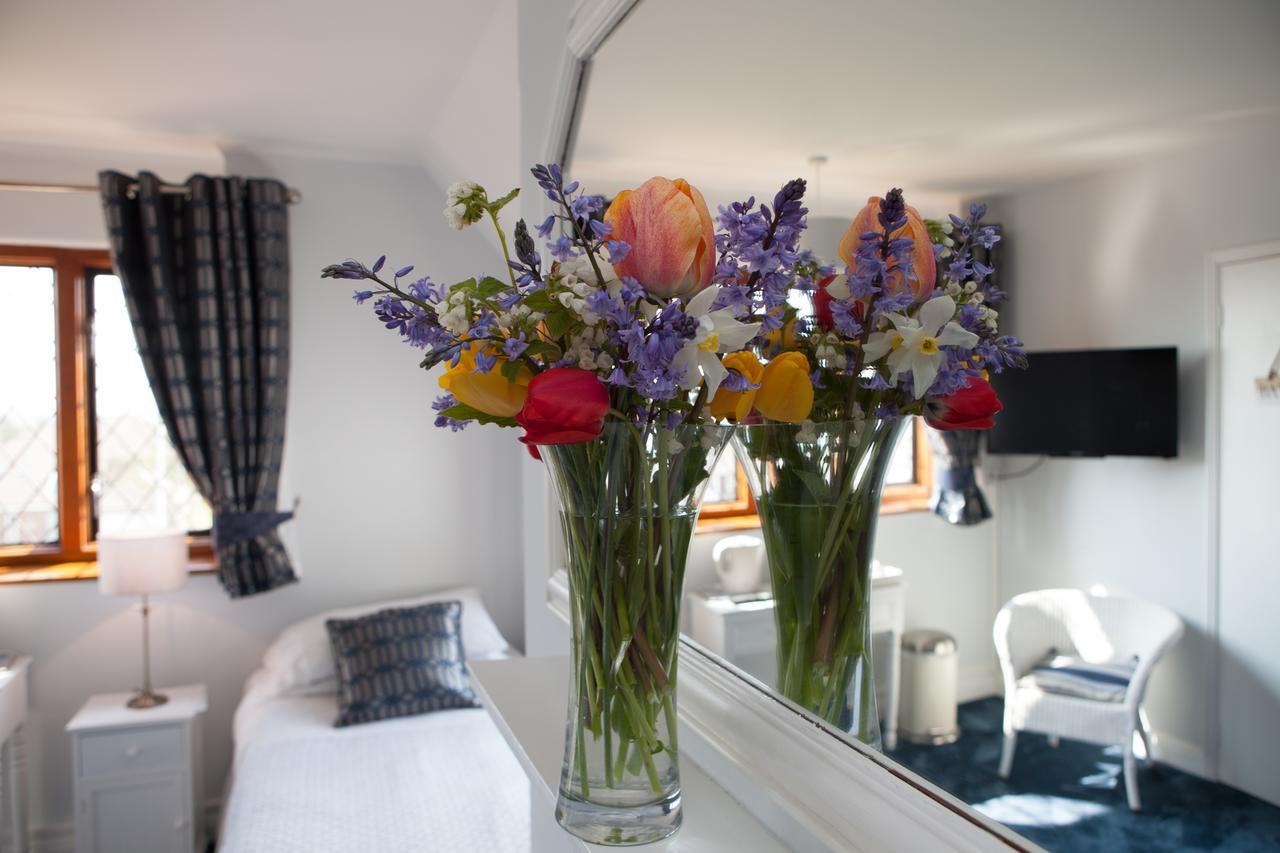 Fern Lodge Guesthouse ไฮต์ ภายนอก รูปภาพ