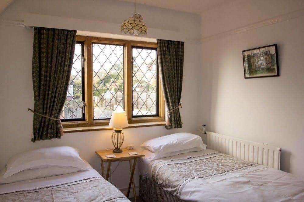 Fern Lodge Guesthouse ไฮต์ ภายนอก รูปภาพ